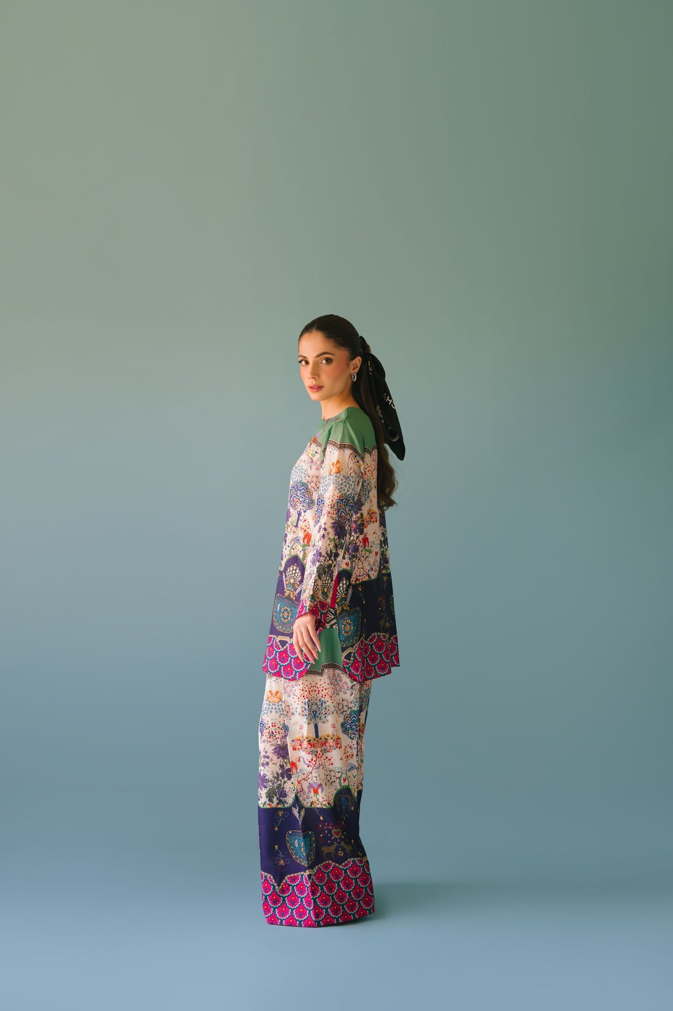Sammy K | Lawn Pret 25 | Hanging Garden - Pakistani Designer Dress - by Sammy K - Type : Ladies Clothes - 100% Original at Saira Sultan