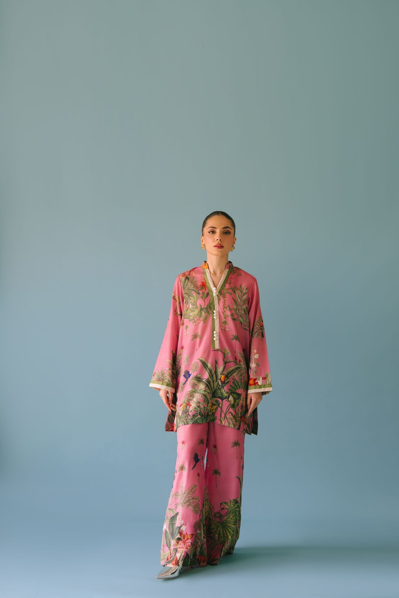 Sammy K | Lawn Pret 25 |Enchanting garden - Pakistani Designer Dress - by Sammy K - Type : Ladies Clothes - 100% Original at Saira Sultan