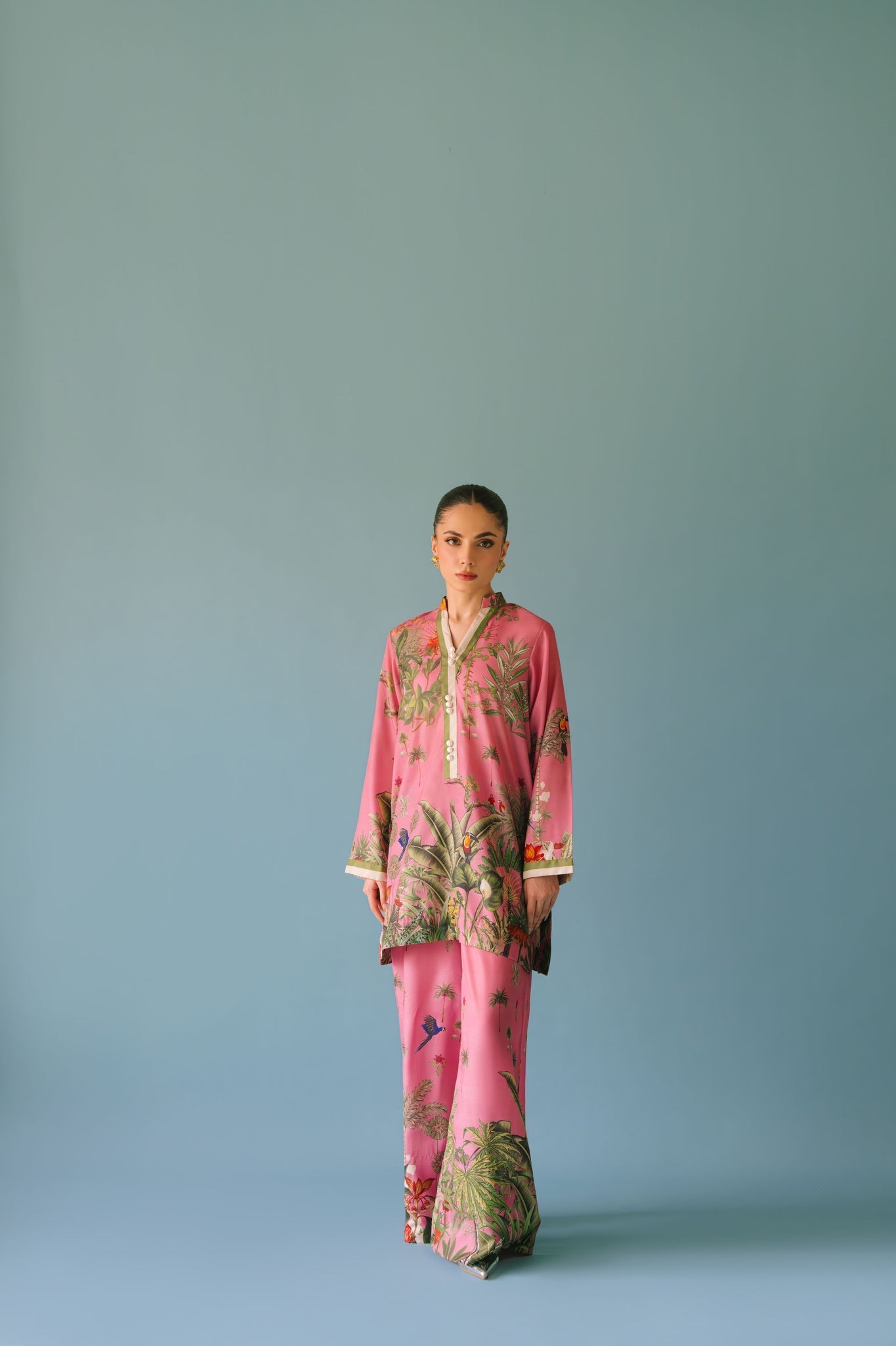 Sammy K | Lawn Pret 25 |Enchanting garden - Pakistani Designer Dress - by Sammy K - Type : Ladies Clothes - 100% Original at Saira Sultan