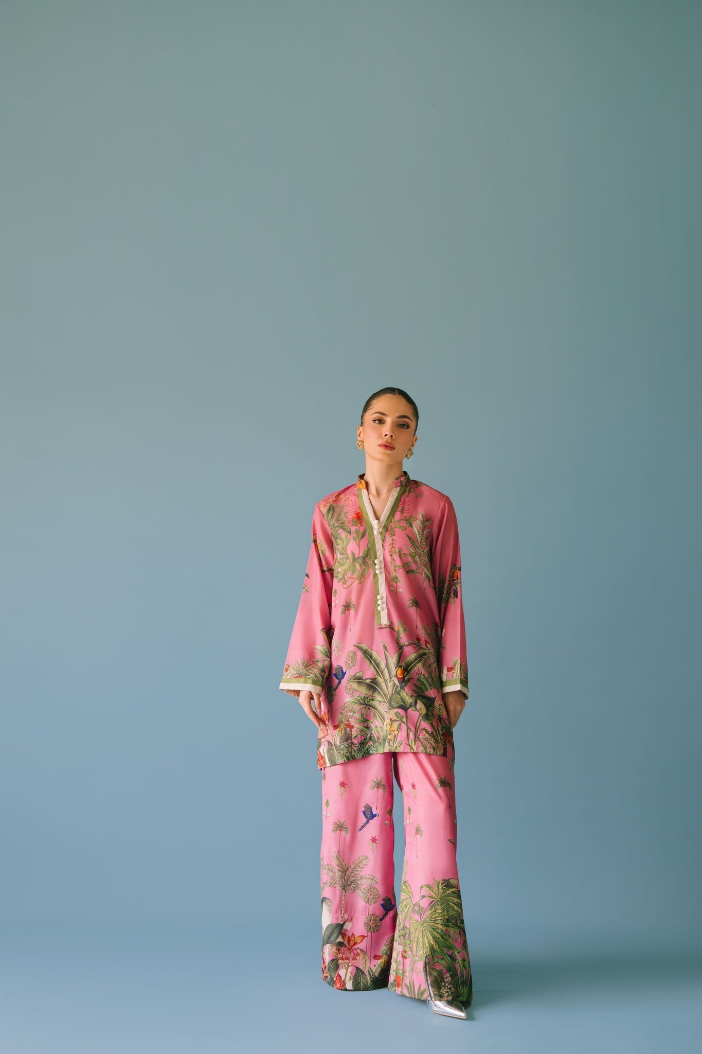 Sammy K | Lawn Pret 25 |Enchanting garden - Pakistani Designer Dress - by Sammy K - Type : Ladies Clothes - 100% Original at Saira Sultan