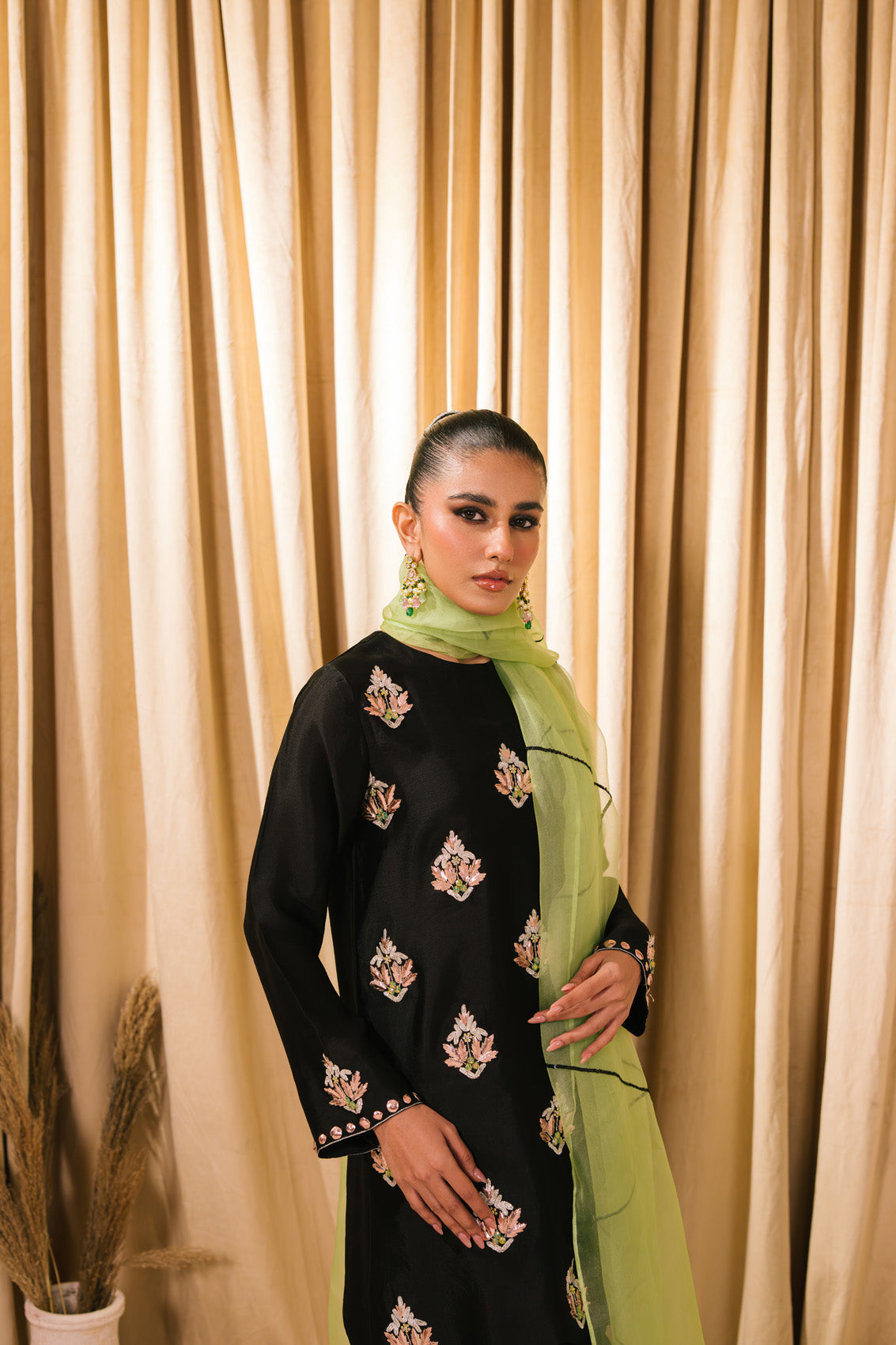 Sammy K | Heer Luxe | Samaa - Pakistani Designer Dress - by Sammy K - Type : Ladies Clothes - 100% Original at Saira Sultan