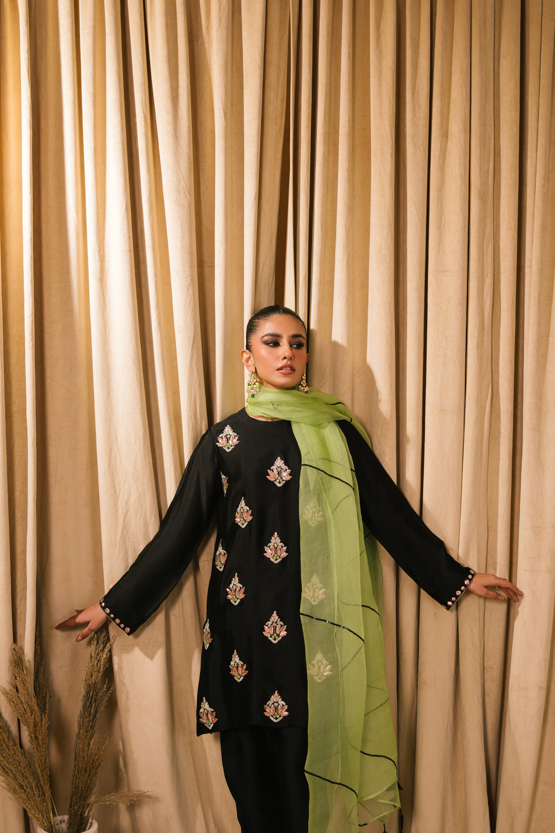 Sammy K | Heer Luxe | Samaa - Pakistani Designer Dress - by Sammy K - Type : Ladies Clothes - 100% Original at Saira Sultan