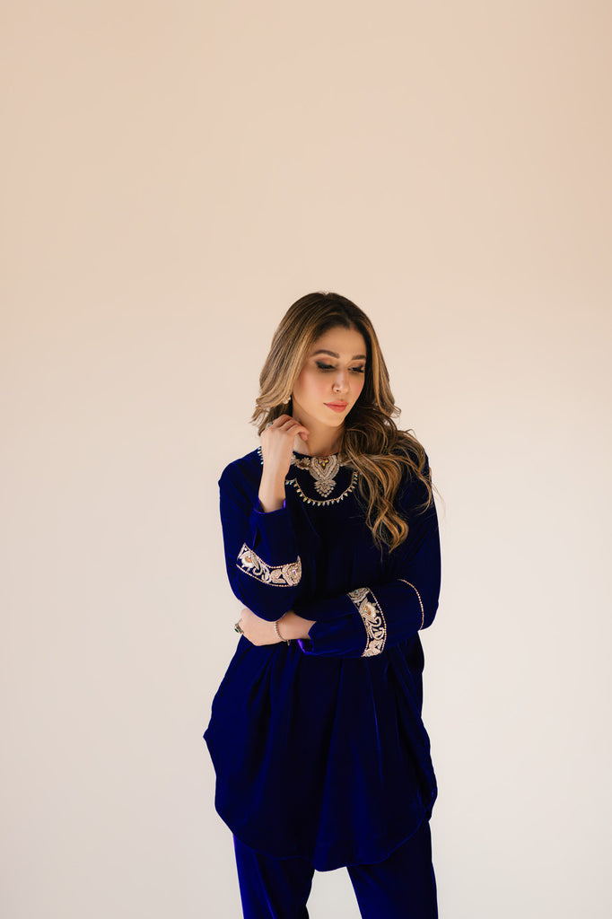 Sammy K | Velvet Festive Edit | Royal blue velvet Poncho Outfit XL Dark Blue Velvet