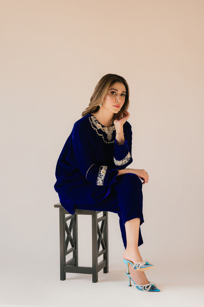 Sammy K | Velvet Festive Edit | Royal blue velvet Poncho Outfit L Dark Blue Velvet