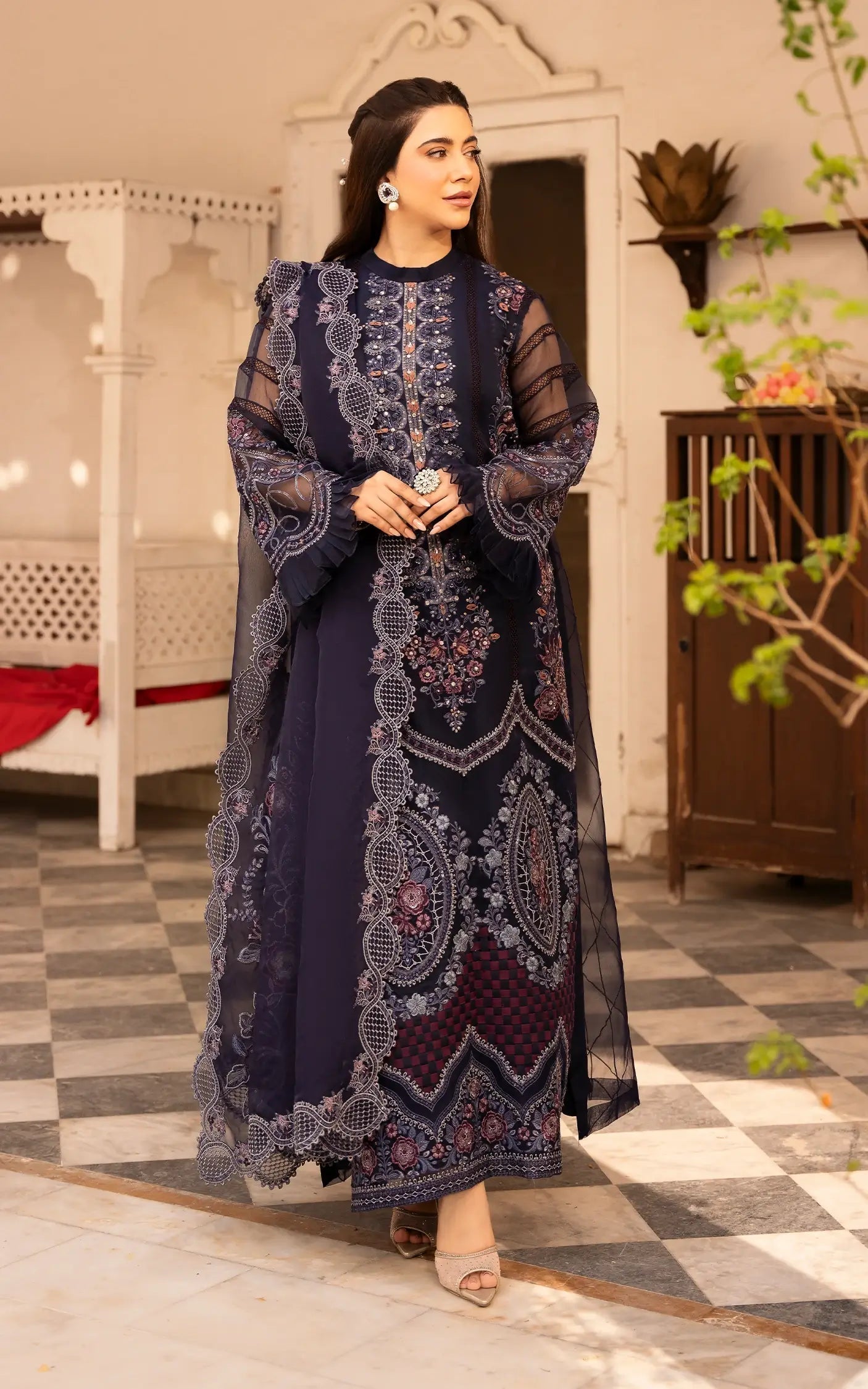 Asifa and Nabeel | Sunehri Eid 25 | Neelum-(SEF25-05) XS Navy Blue Organza