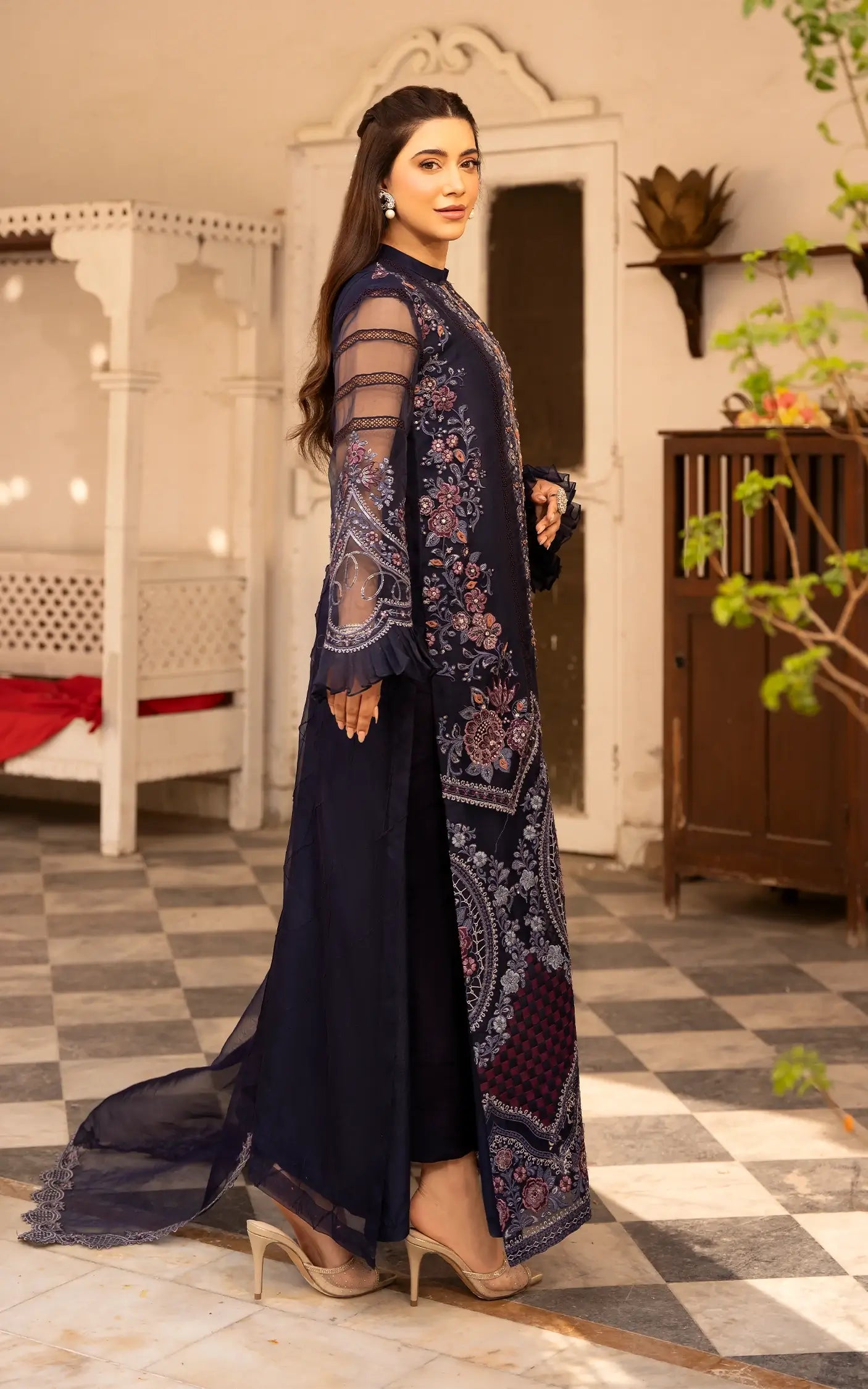 Asifa and Nabeel | Sunehri Eid 25 | Neelum-(SEF25-05) M Navy Blue Organza