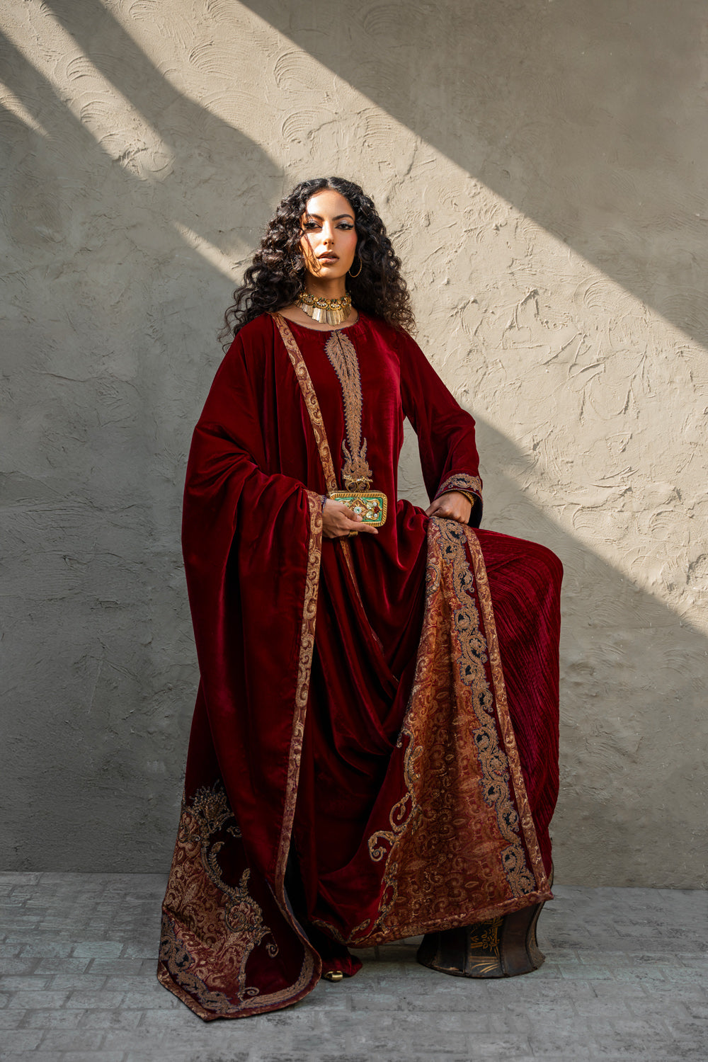 Nilofer Shahid | Aatish the Fire Within | Nari (3pc) ‚¬€œ Aatish The Fire within L Maroon Pure Velvet