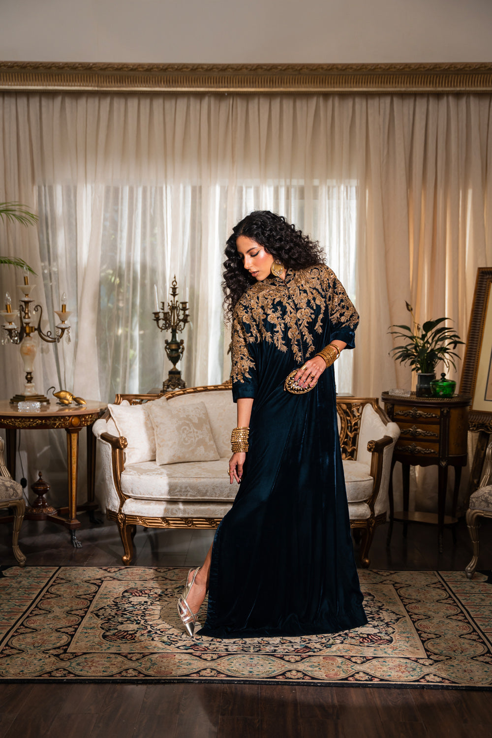 Nilofer Shahid | Aatish the Fire Within | Afsana (1pc) ‚¬€œ Aatish The Fire within XS Midnight Blue Pure Velvet