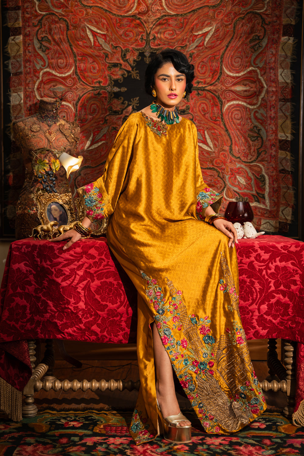 Nilofer Shahid | Aatish the Fire Within | Sunehri (1pc) ‚¬€œ Aatish The Fire within L Golden Silk