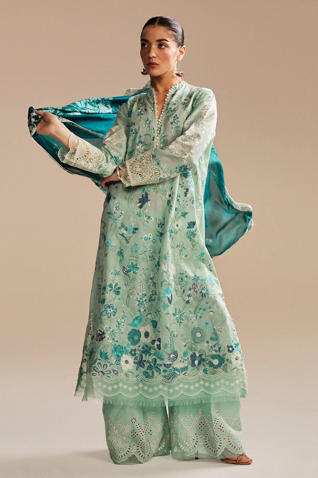 Zara Shahjahan | Satori 25 | Nozomi-2B XS Aqua Lawn