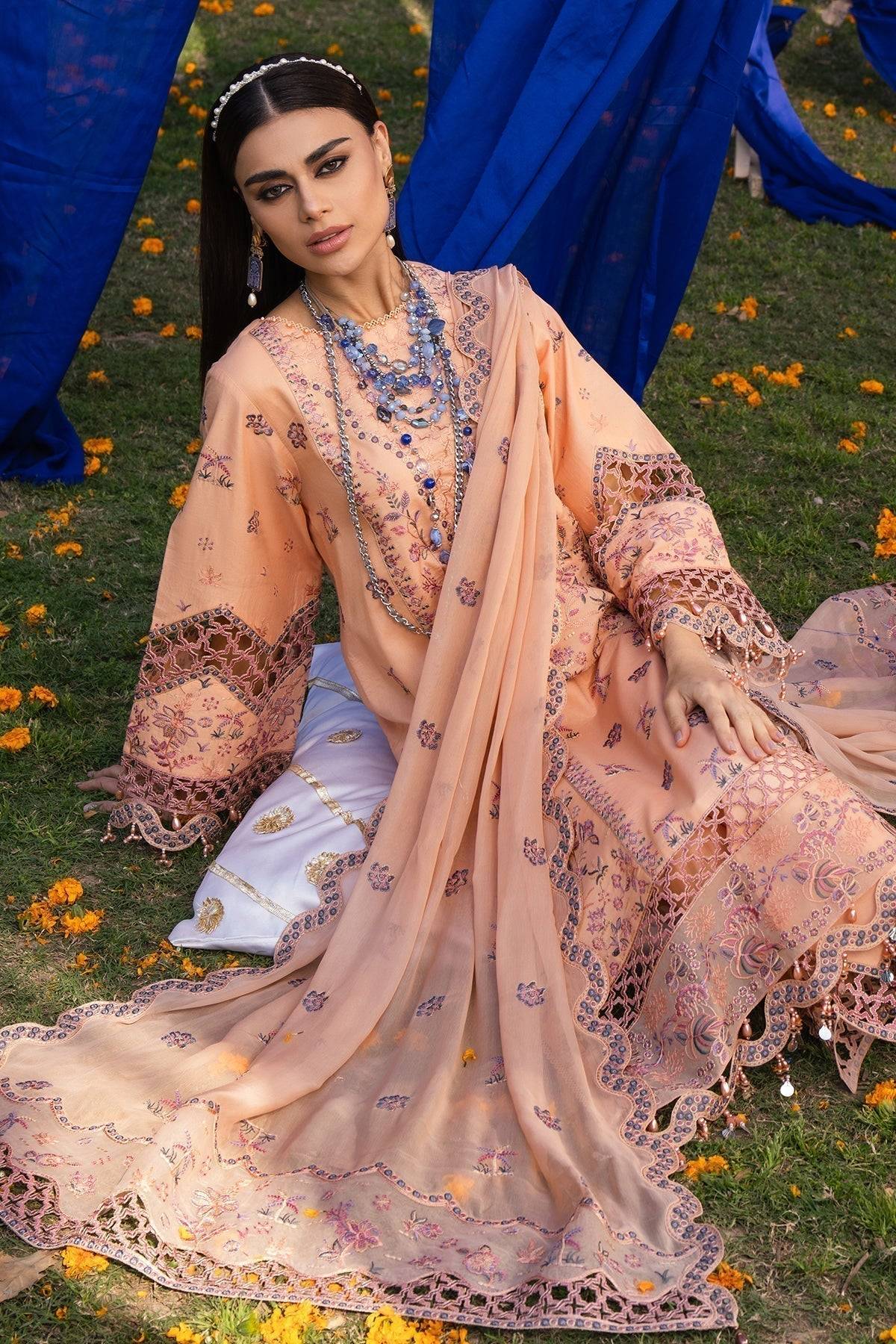 Alizeh | Rawayat Luxury Lawn 24 | Nazmin - Pakistani Designer Dress - by Alizeh | Type: Luxury - 100% Original at Saira Sultan