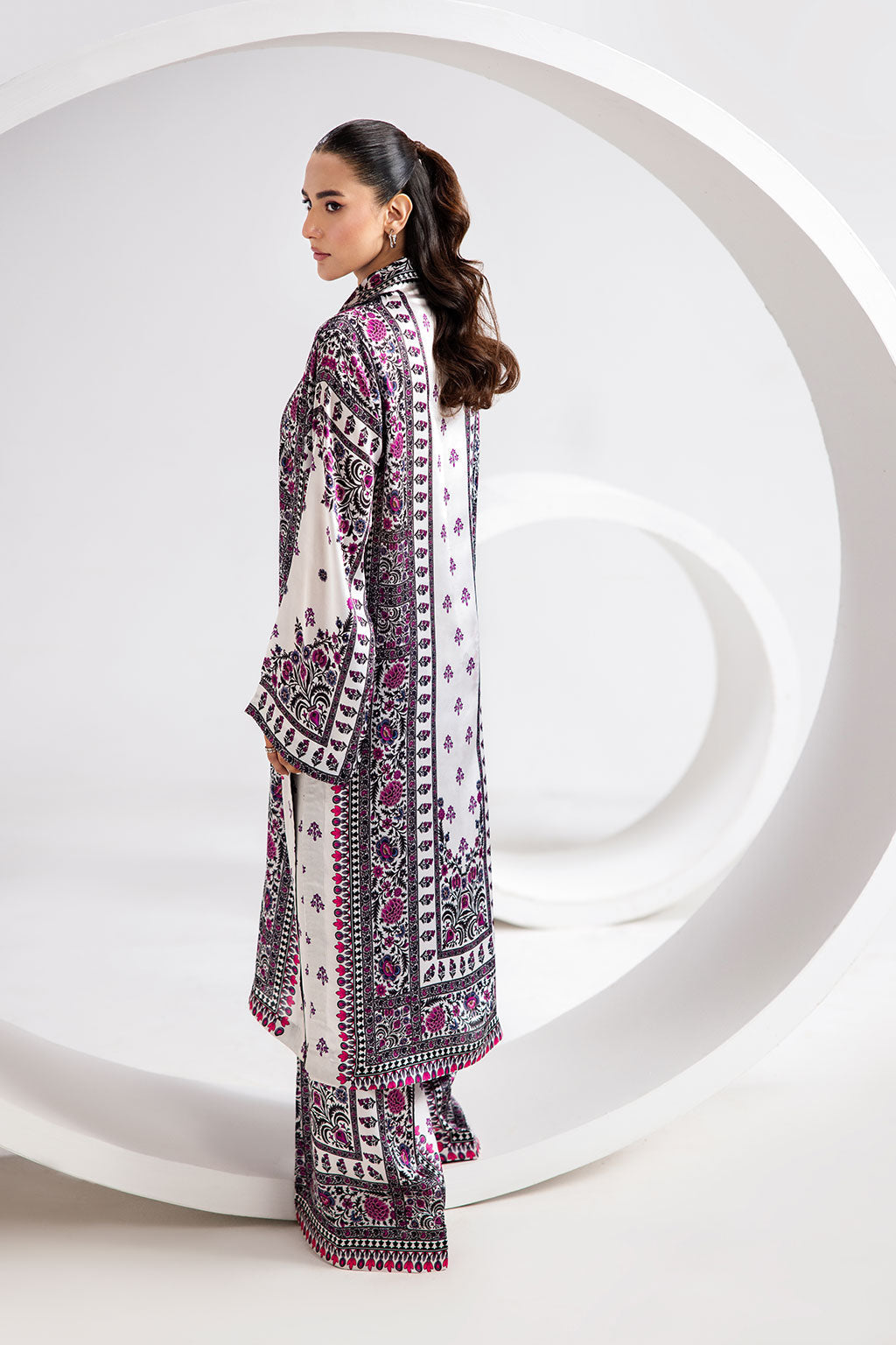 Afsanah | The Print Edit | GARDEN GLAM (extended shirt) AP-103 XS Pearl White Silk