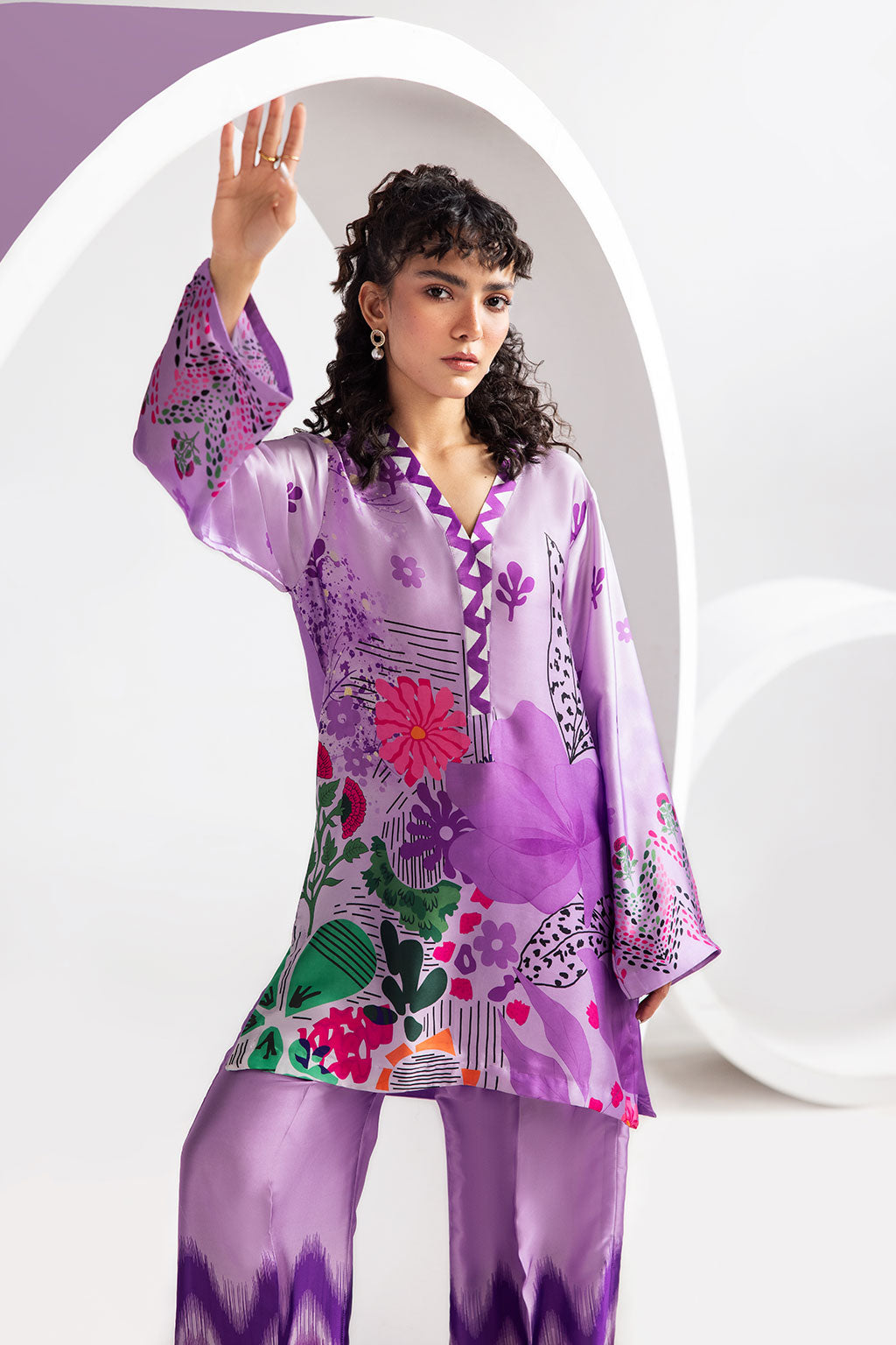 Afsanah | The Print Edit | MAJESTIC SERENE AP-107 M Purple Silk