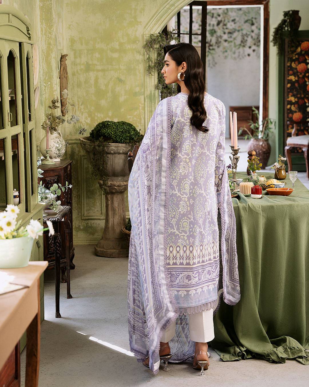 Roheenaz | Flora Printed Lawn | Lumina - Pakistani Designer Dress - by Roheenaz | Type: Luxury - 100% Original at Saira Sultan
