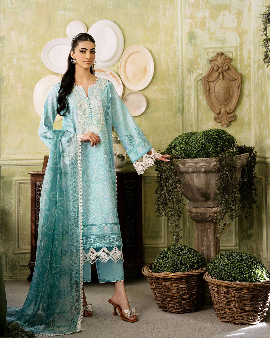Roheenaz | Flora Printed Lawn | Mirage - Pakistani Designer Dress - by Roheenaz | Type: Luxury - 100% Original at Saira Sultan