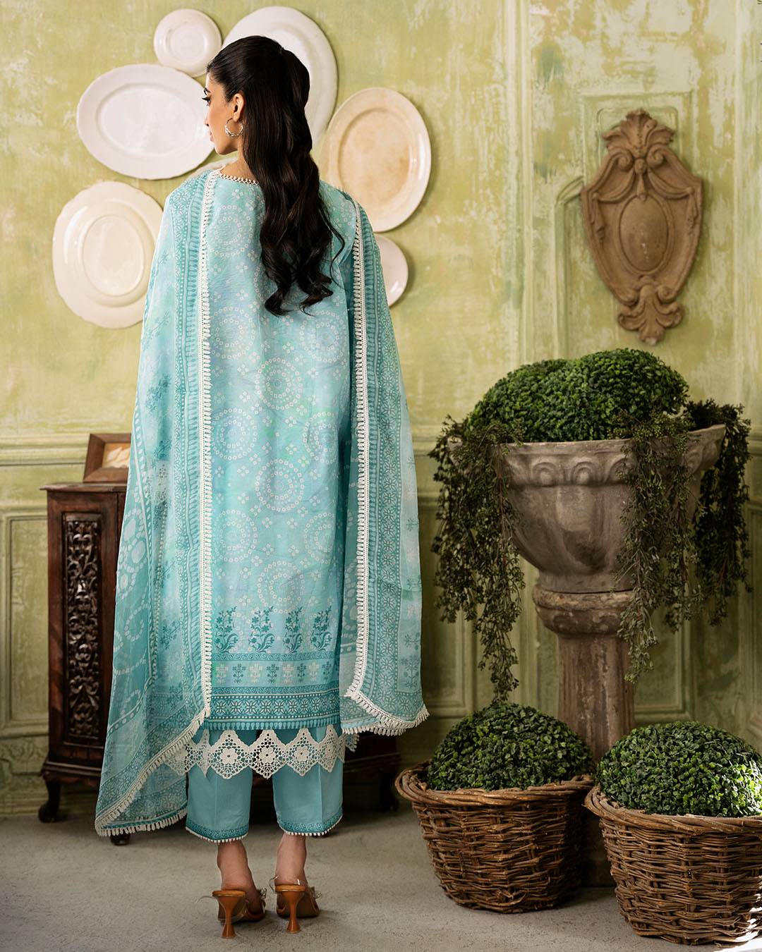 Roheenaz | Flora Printed Lawn | Mirage - Pakistani Designer Dress - by Roheenaz | Type: Luxury - 100% Original at Saira Sultan