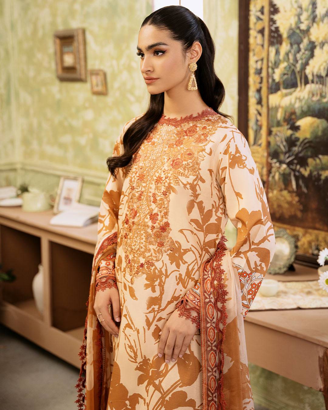 Roheenaz | Flora Printed Lawn | Harmonia - Pakistani Designer Dress - by Roheenaz | Type: Luxury - 100% Original at Saira Sultan
