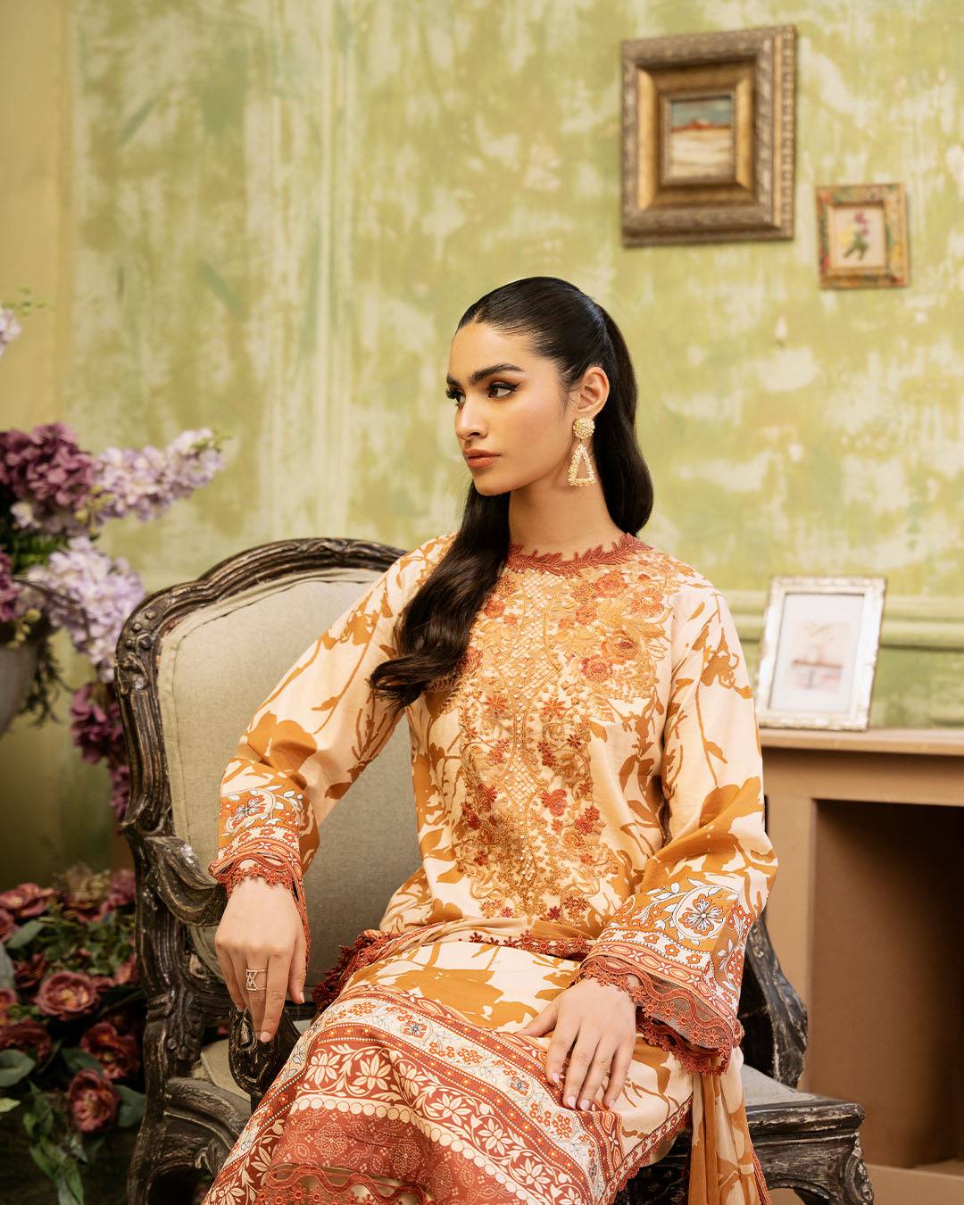 Roheenaz | Flora Printed Lawn | Harmonia - Pakistani Designer Dress - by Roheenaz | Type: Luxury - 100% Original at Saira Sultan