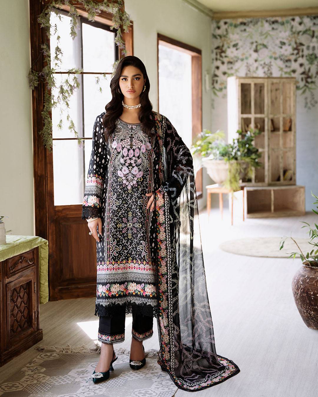 Roheenaz | Flora Printed Lawn | Veridian - Pakistani Designer Dress - by Roheenaz | Type: Luxury - 100% Original at Saira Sultan