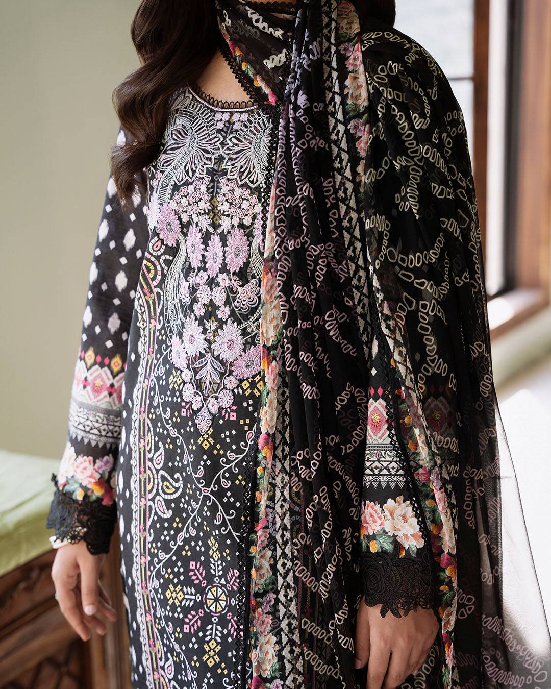 Roheenaz | Flora Printed Lawn | Veridian - Pakistani Designer Dress - by Roheenaz | Type: Luxury - 100% Original at Saira Sultan