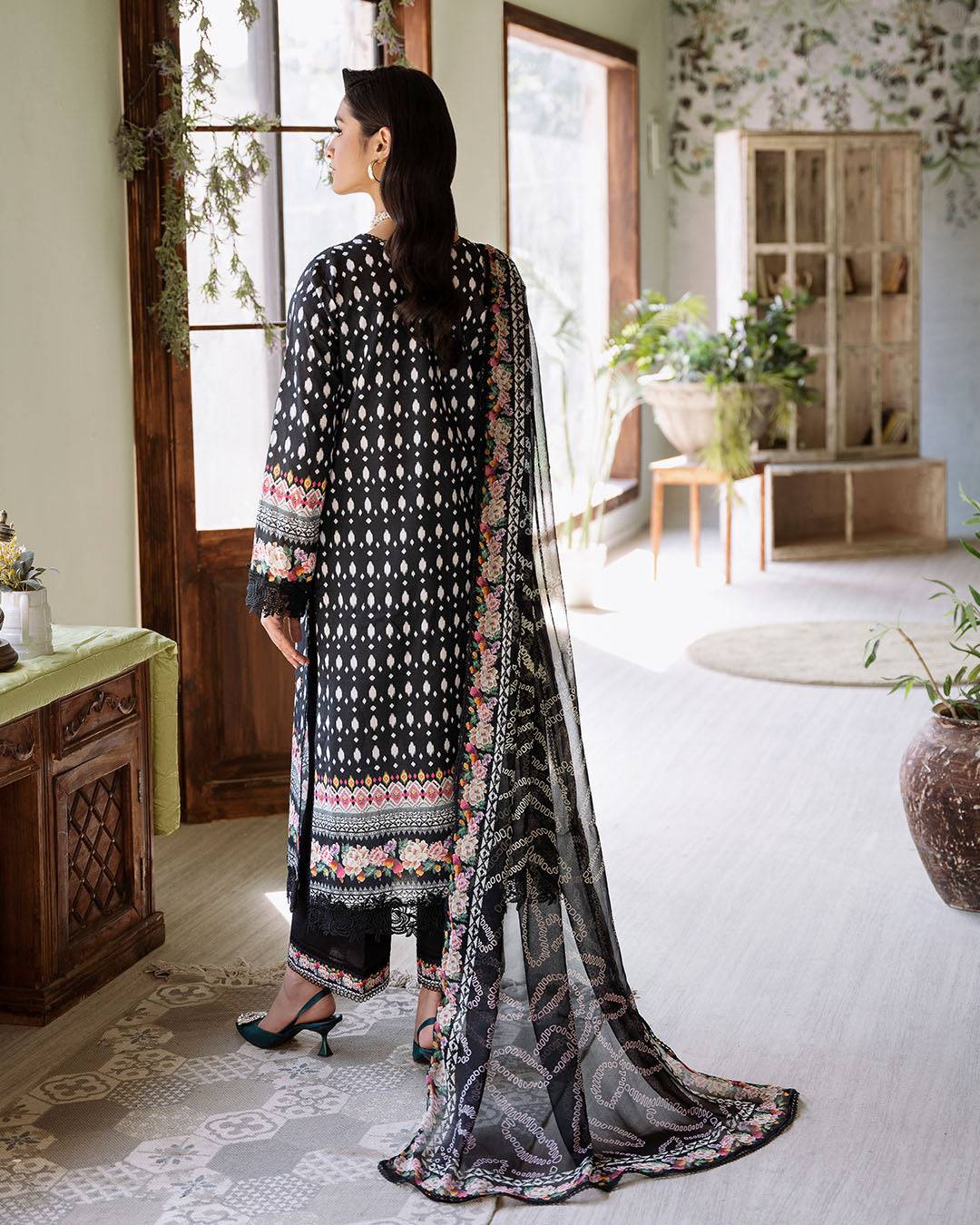 Roheenaz | Flora Printed Lawn | Veridian - Pakistani Designer Dress - by Roheenaz | Type: Luxury - 100% Original at Saira Sultan