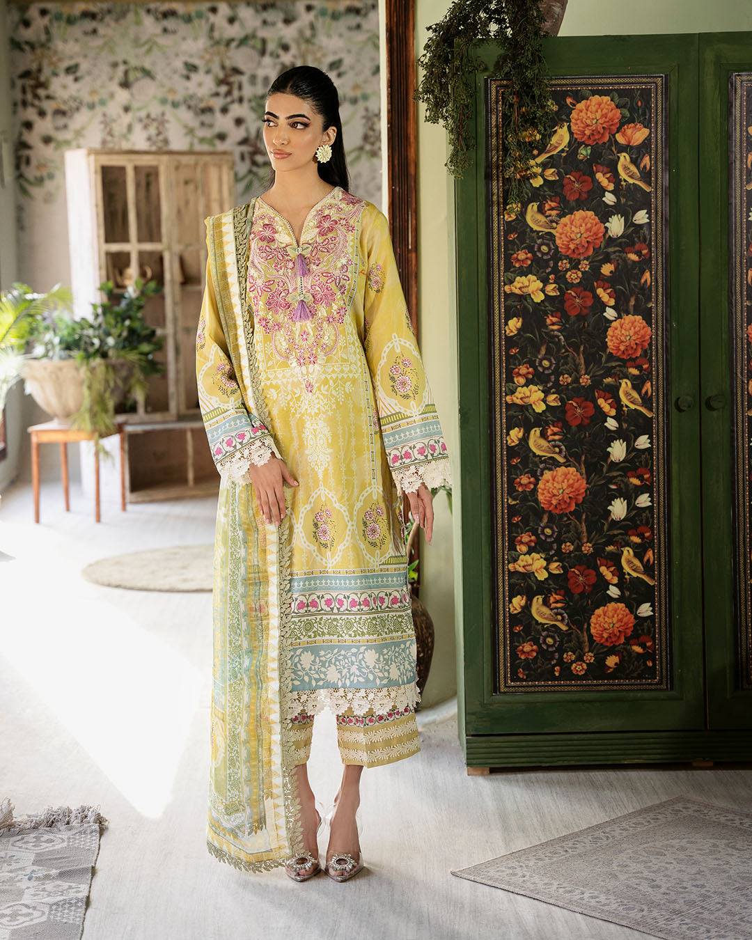 Roheenaz | Flora Printed Lawn | Mystique - Pakistani Designer Dress - by Roheenaz | Type: Luxury - 100% Original at Saira Sultan