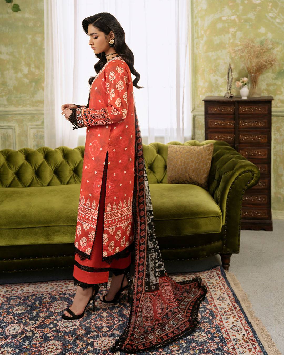 Roheenaz | Flora Printed Lawn | Solstice - Pakistani Designer Dress - by Roheenaz | Type: Luxury - 100% Original at Saira Sultan