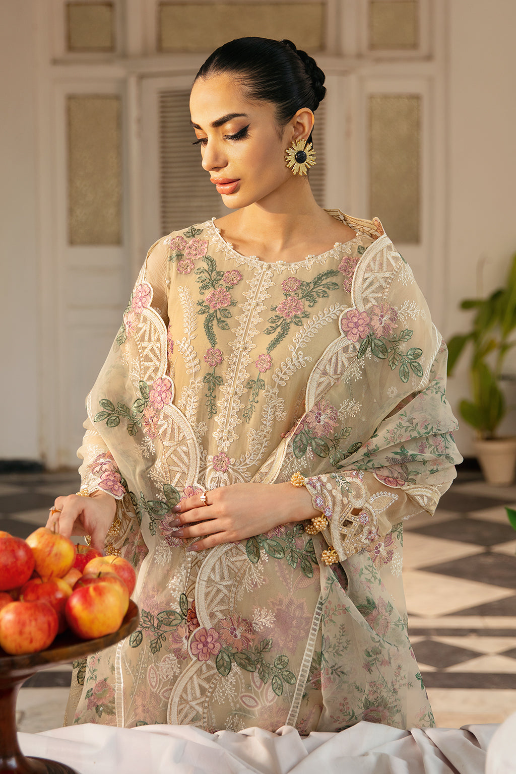 Ramsha | Dastak Luxury Chiffon Collection | Q-105 L Beige Chiffon