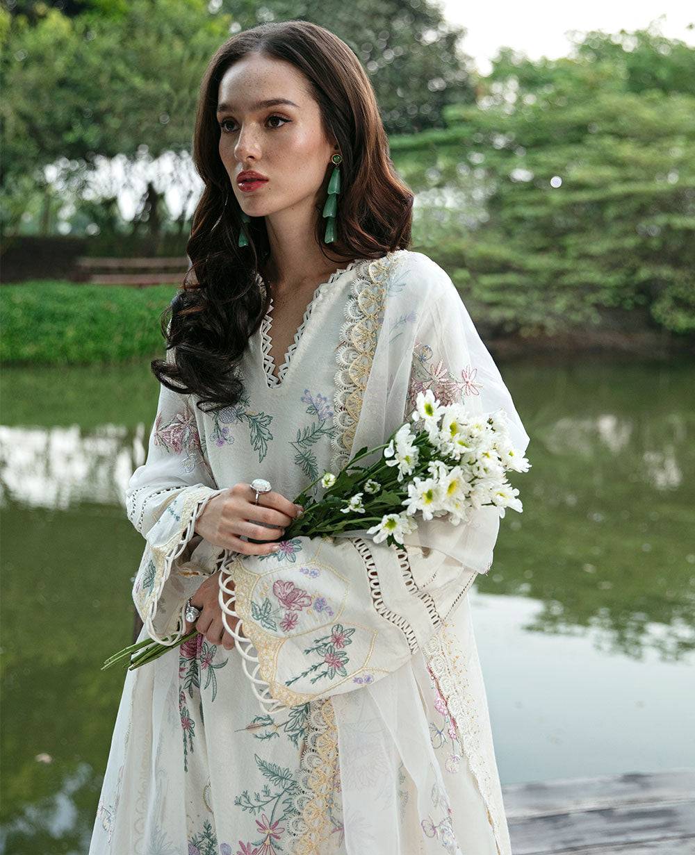 Republic Womenswear | Embroidered Pret 24 | Orchid - Pakistani Designer Dress - by Republic Womenswear | Type: Luxury - 100% Original at Saira Sultan
