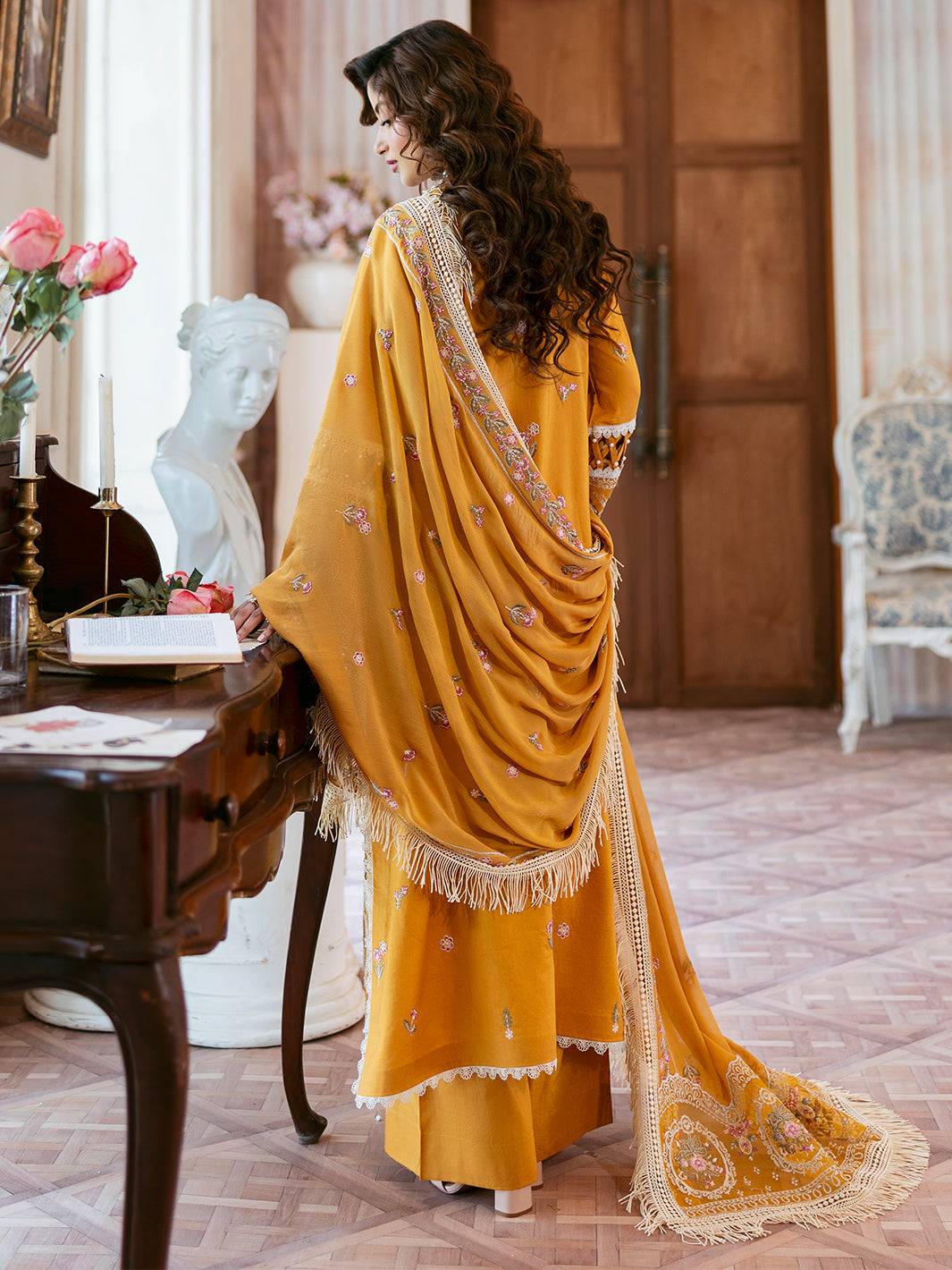 Mahnur | Sophie Luxury Lawn 25 | Rosy - Pakistani Designer Dress - by Mahnur | Type: Ladies Clothes - 100% Original at Saira Sultan