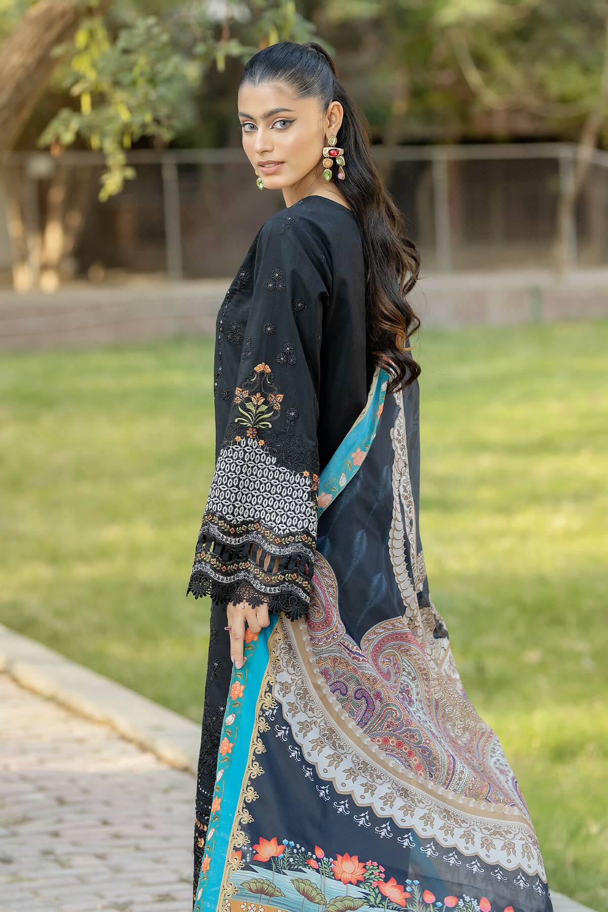 Imrozia Premium | Subah e Roshan | S.L 72 Jaanan - Pakistani Designer Dress - by Imrozia Premium | Type: Luxury - 100% Original at Saira Sultan