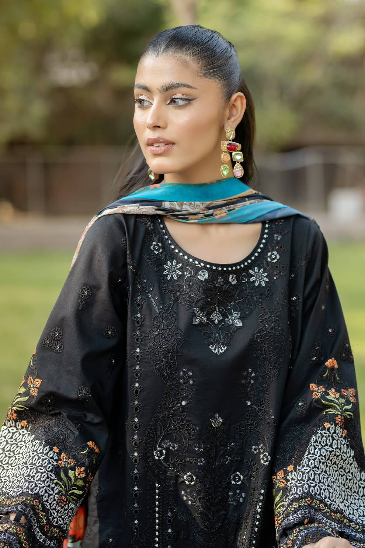 Imrozia Premium | Subah e Roshan | S.L 72 Jaanan - Pakistani Designer Dress - by Imrozia Premium | Type: Luxury - 100% Original at Saira Sultan