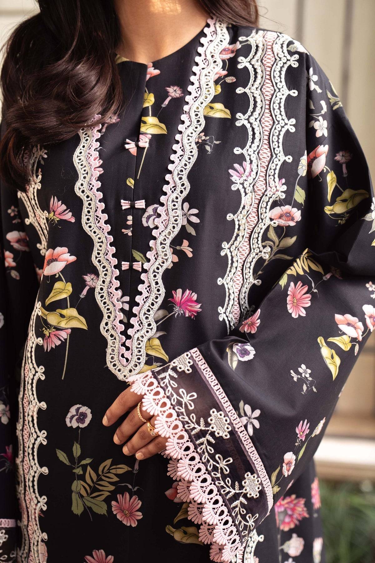 Sable Vogue | Lila Lawn 25 | SAL-01-25 - Pakistani Designer Dress - by Sable Vogue | Type: Ladies Clothes - 100% Original at Saira Sultan