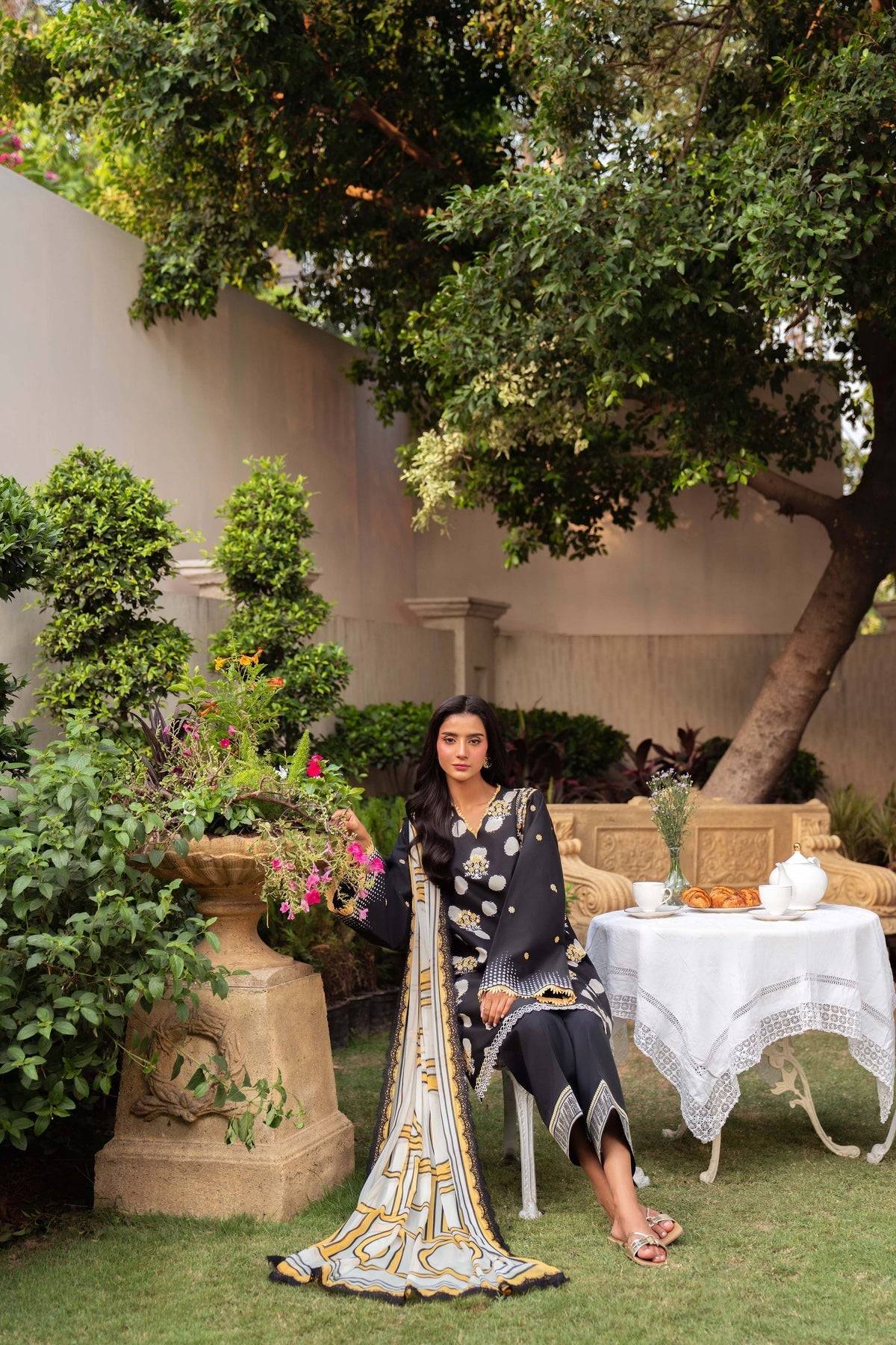 Sable Vogue | Lila Lawn 25 | SAL-03-25 - Pakistani Designer Dress - by Sable Vogue | Type: Ladies Clothes - 100% Original at Saira Sultan