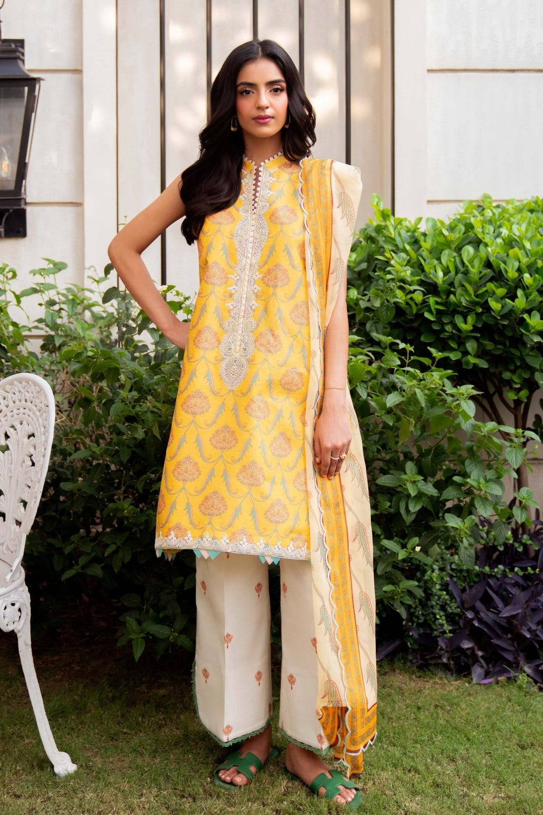 Sable Vogue | Lila Lawn 25 | SAL-08-25 - Pakistani Designer Dress - by Sable Vogue | Type: Ladies Clothes - 100% Original at Saira Sultan