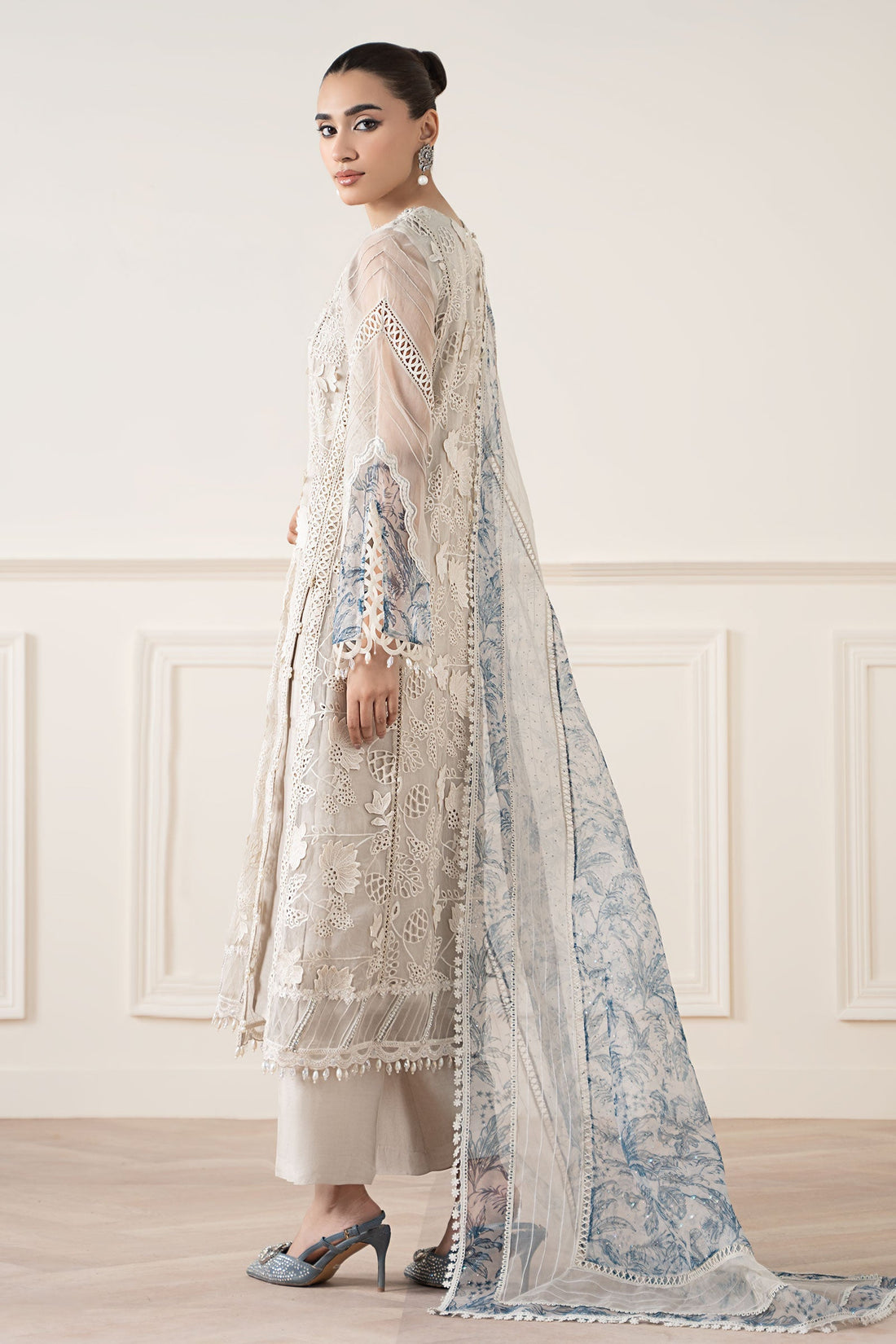 Maria B | Pre Fall 25 | Organza Suit 05 - Pakistani Designer Dress - by Maria B - Type : Ladies Clothes - 100% Original at Saira Sultan