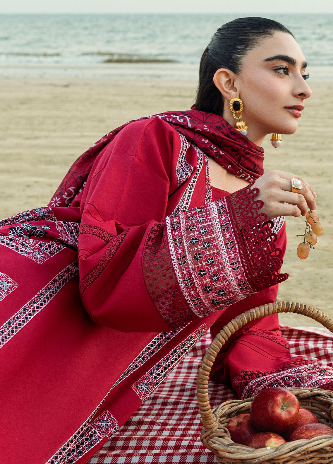 Sahane | Yaariyan Lawn Edit 25 | CT -20004 INA - Yaariyan Custom Size Haute Red Lawn