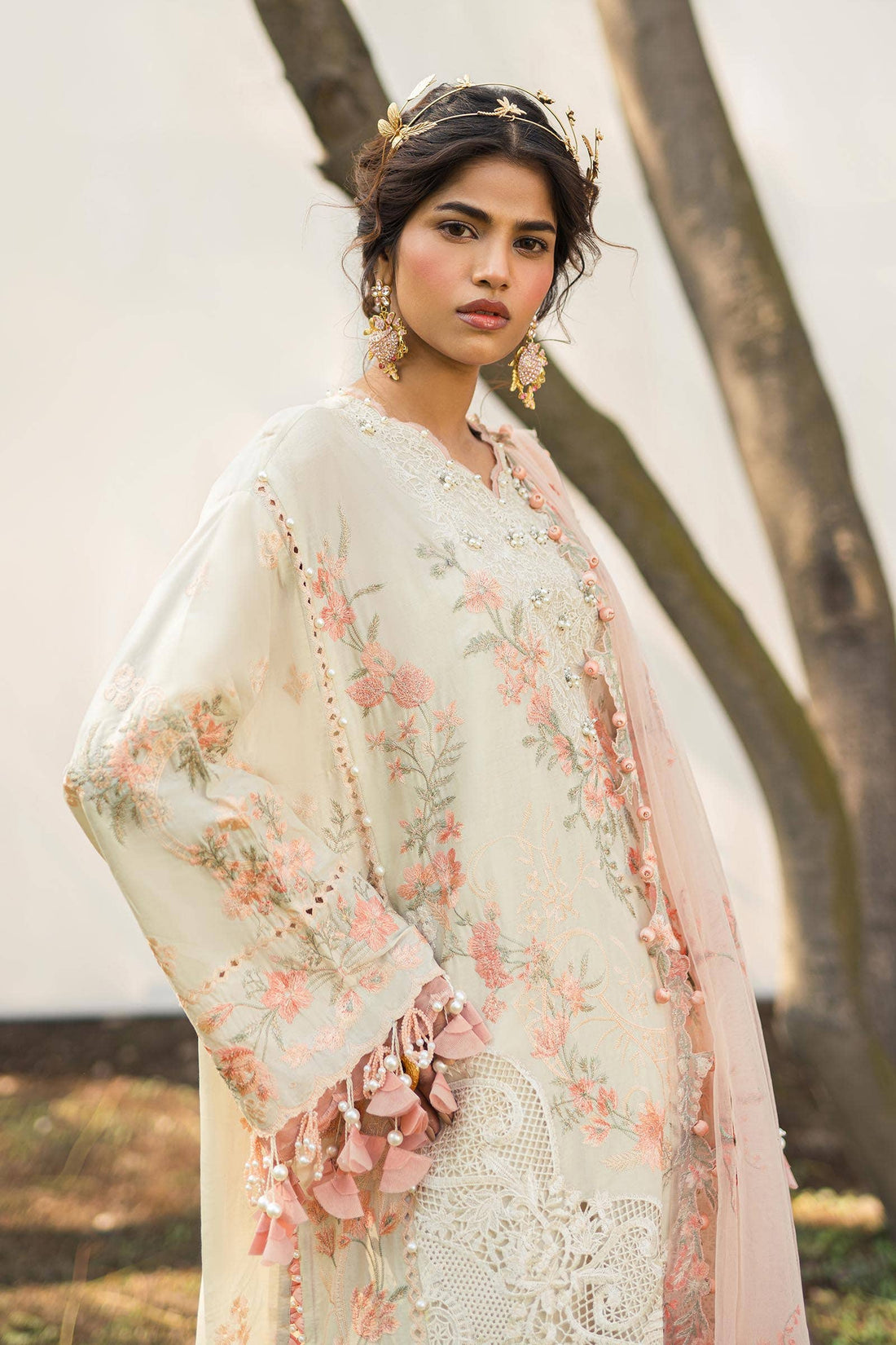 Sana Safinaz | Luxury Collection 24 | L241-003B-3CT - Pakistani Designer Dress - by Sana Safinaz | Type: Luxury - 100% Original at Saira Sultan