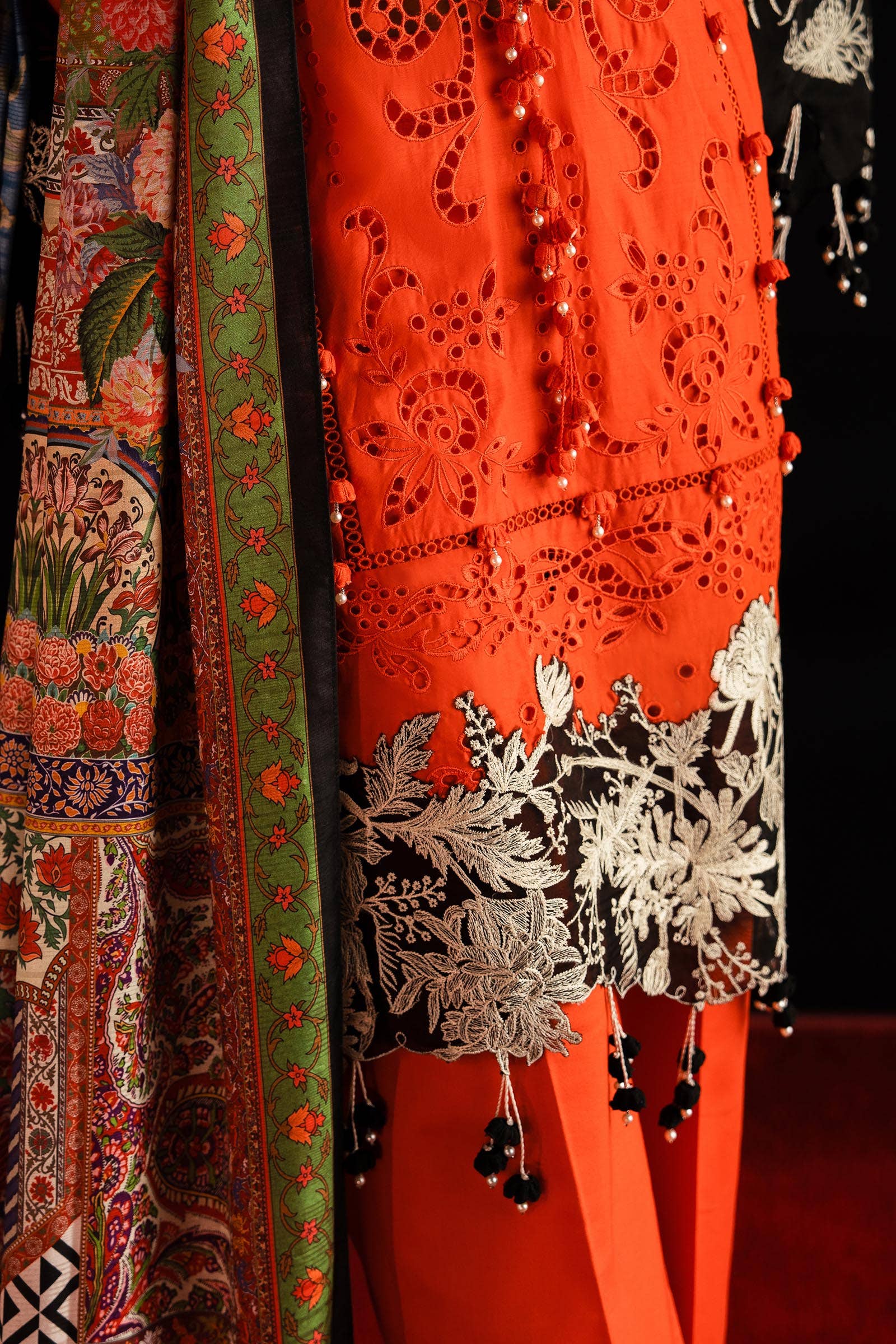 Sana Safinaz | Luxury Collection 24 | L241-001A-3CL - Pakistani Designer Dress - by Sana Safinaz | Type: Luxury - 100% Original at Saira Sultan