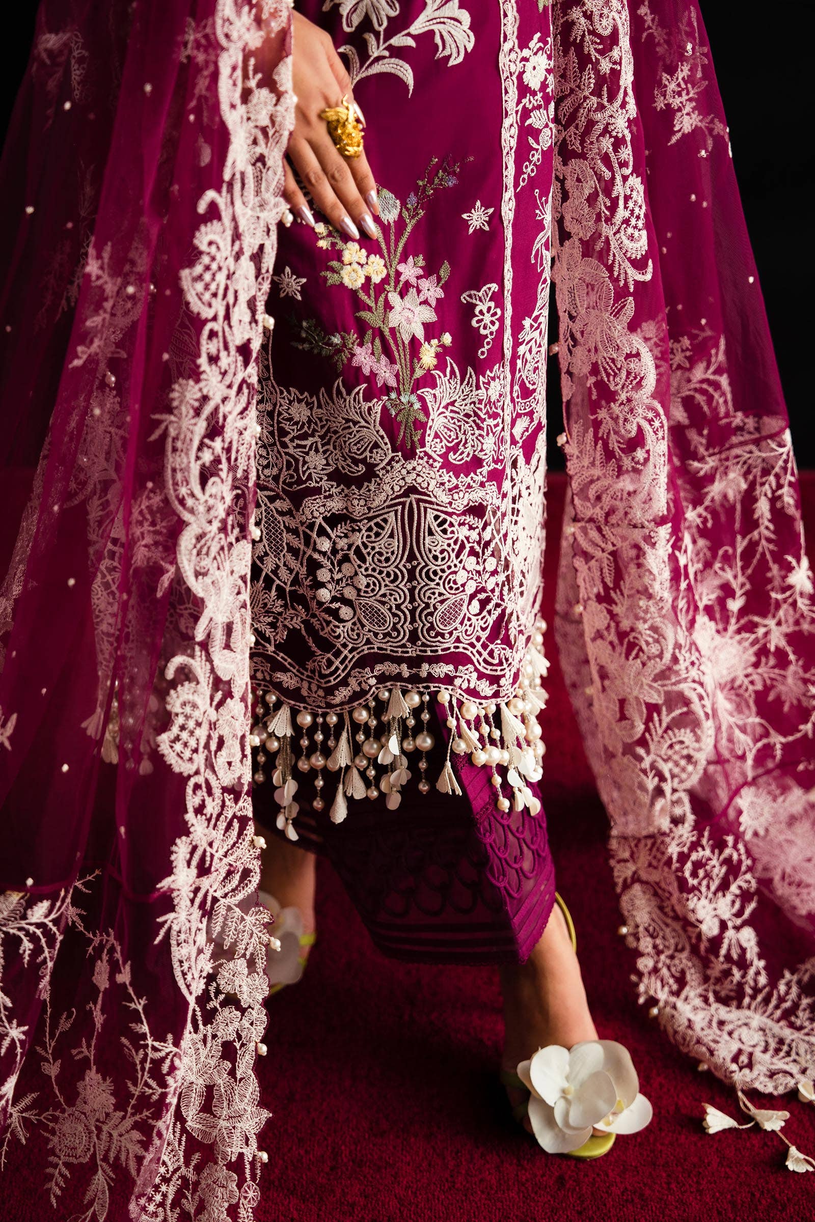 Sana Safinaz | Luxury Collection 24 | L241-007B-3CT - Pakistani Designer Dress - by Sana Safinaz | Type: Luxury - 100% Original at Saira Sultan