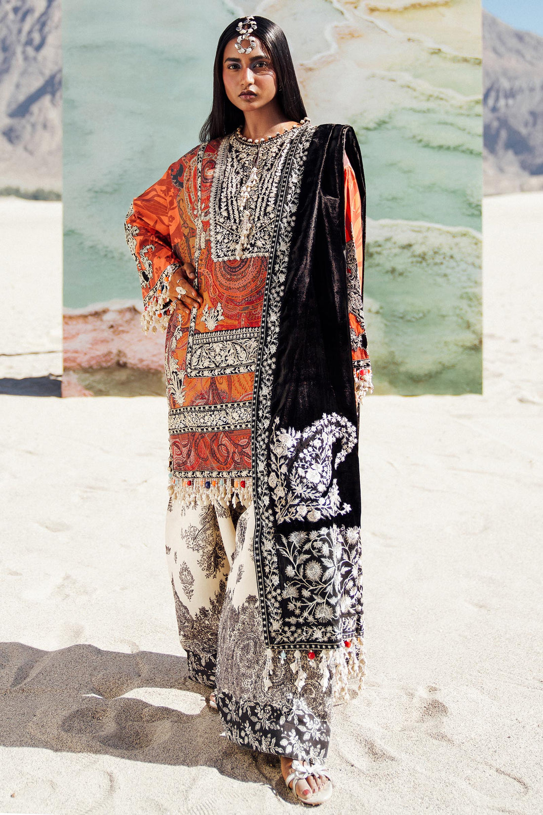 Sana Safinaz | Winter Shawl 24 | V241-007-3CP - Pakistani Designer Dress - by Sana Safinaz | Type: Ladies Clothes - 100% Original at Saira Sultan