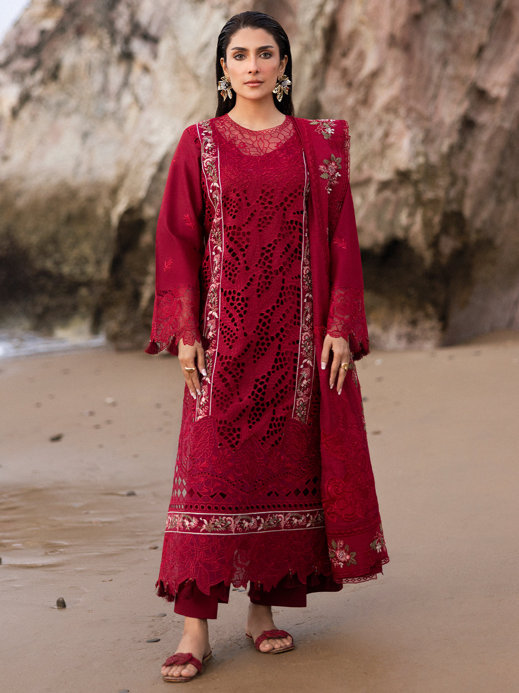 Mahnur | Sirena Luxury Lawn 25 | Scarlett XS Red Lawn