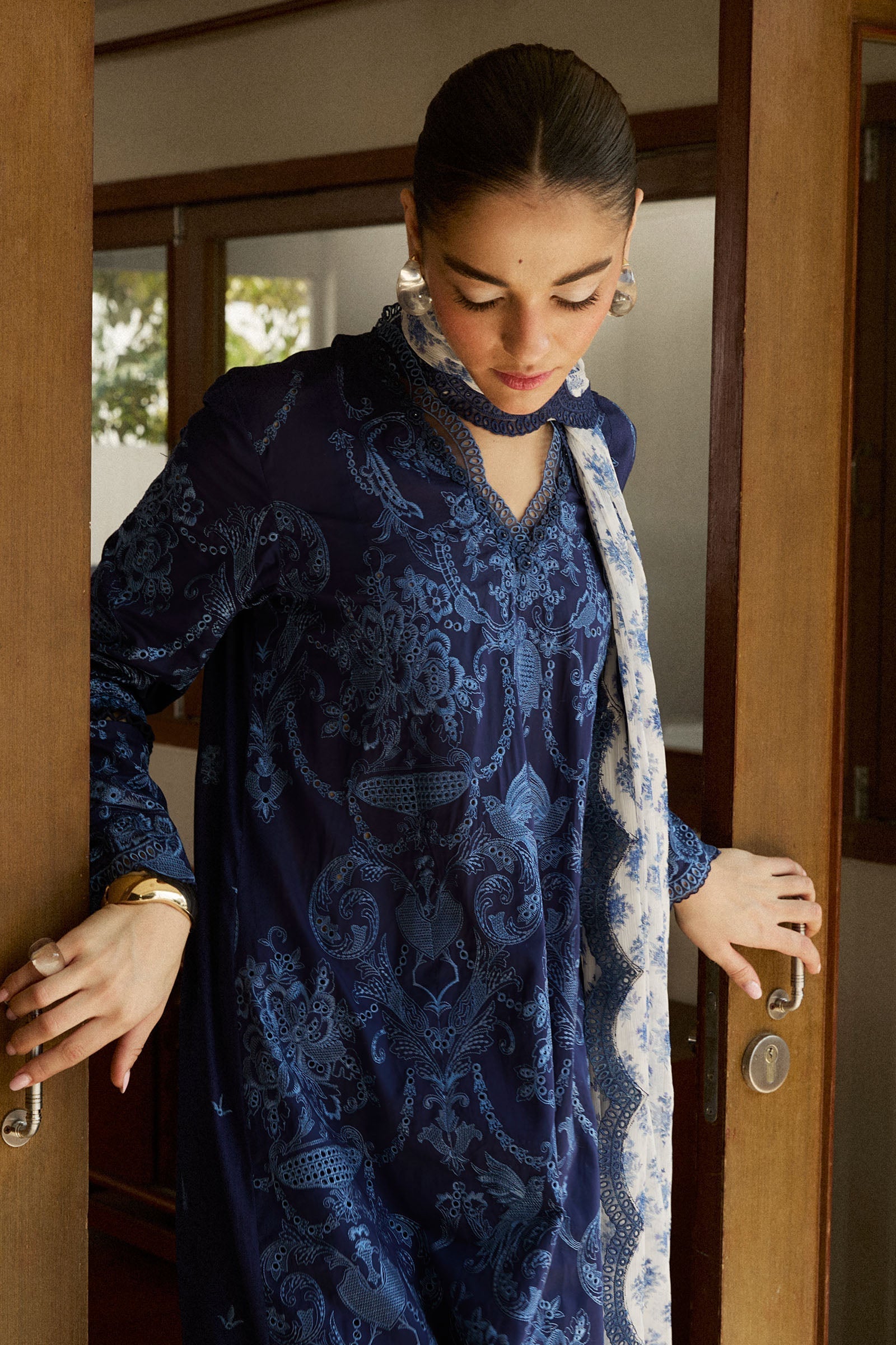 Zara Shahjahan | Satori 25 | Sei-9B M Navy Blue Lawn