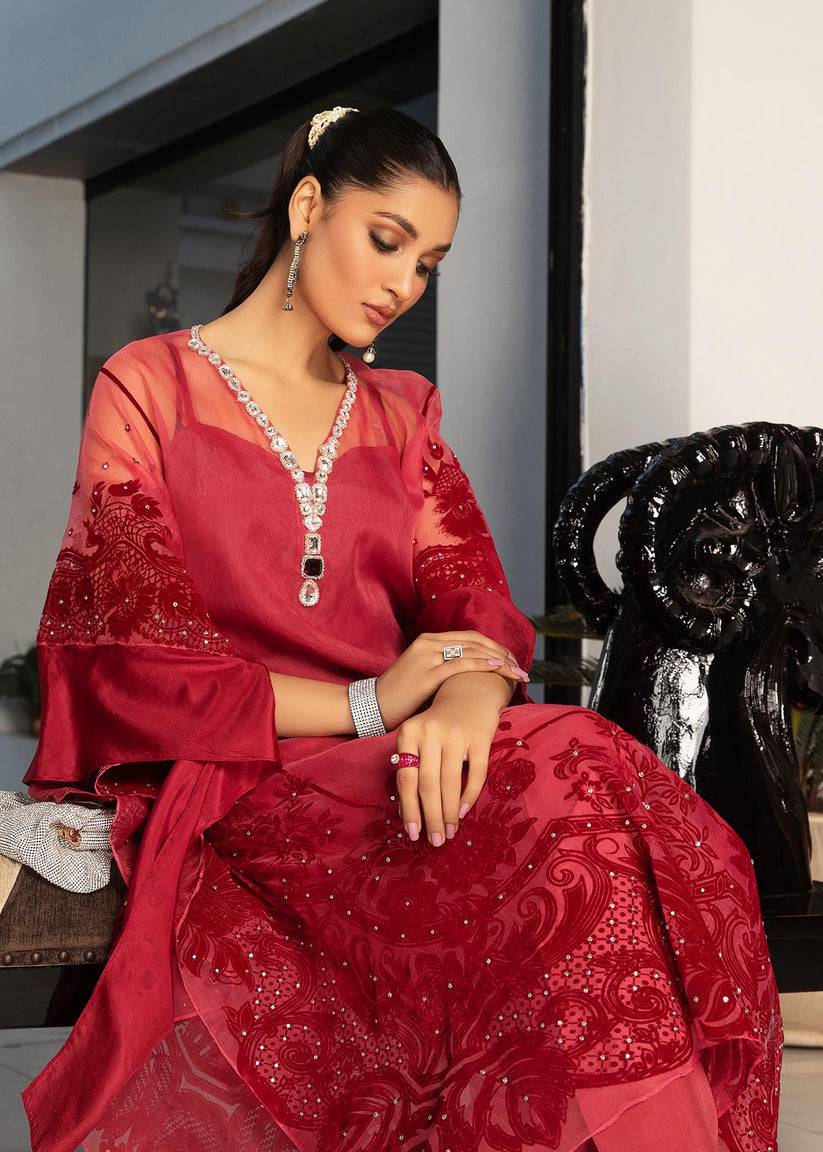 Shiza Hassan | Sublime Luxury Pret | Laira - Pakistani Designer Dress - by Shiza Hassan | Type: Formal - 100% Original at Saira Sultan