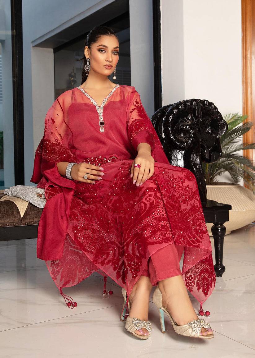 Shiza Hassan | Sublime Luxury Pret | Laira - Pakistani Designer Dress - by Shiza Hassan | Type: Formal - 100% Original at Saira Sultan