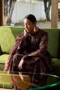 Zara Shahjahan | Satori 25 | Shizumi-4B L Burgundy Lawn