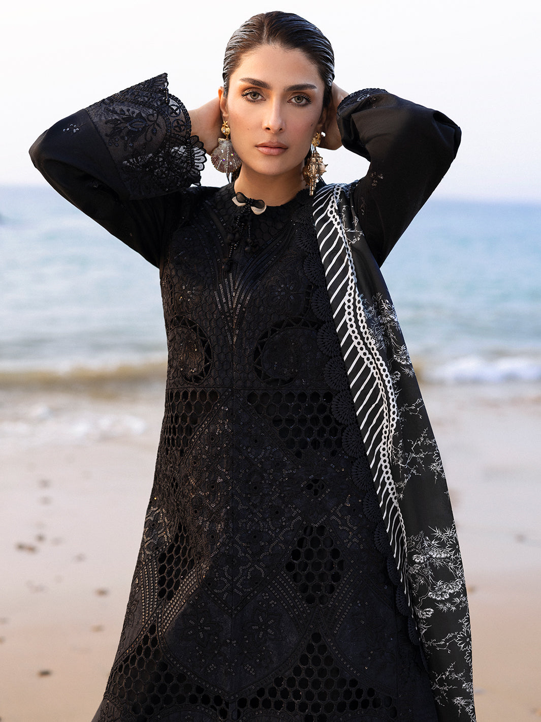 Mahnur | Sirena Luxury Lawn 25 | Sierra L Black Lawn