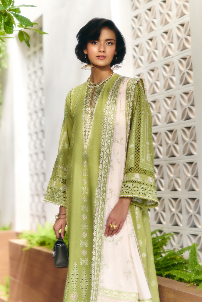 Suffuse | Casual Pret Fall 24 | HESSA XS Parrot Green Jacquard