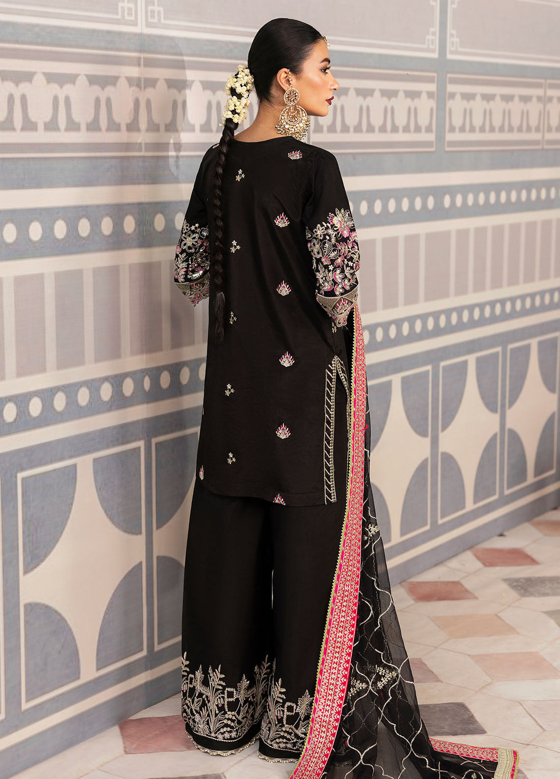 Sahane | There She Glows | TSG-01 Noir XS Black Raw Silk
