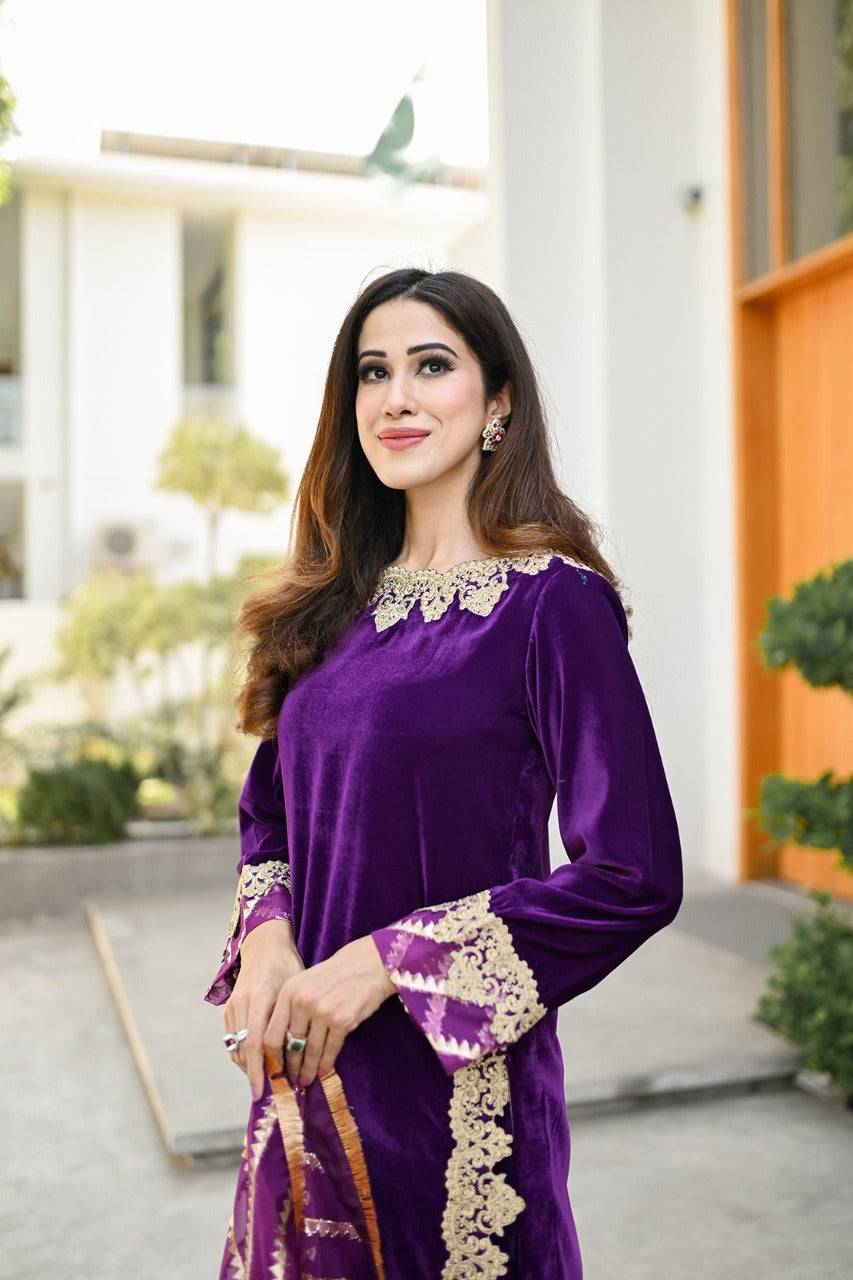 Leon | Leon Luxe Collection | MAHROZE - Pakistani Designer Dress - by Leon | Type: Formal - 100% Original at Saira Sultan